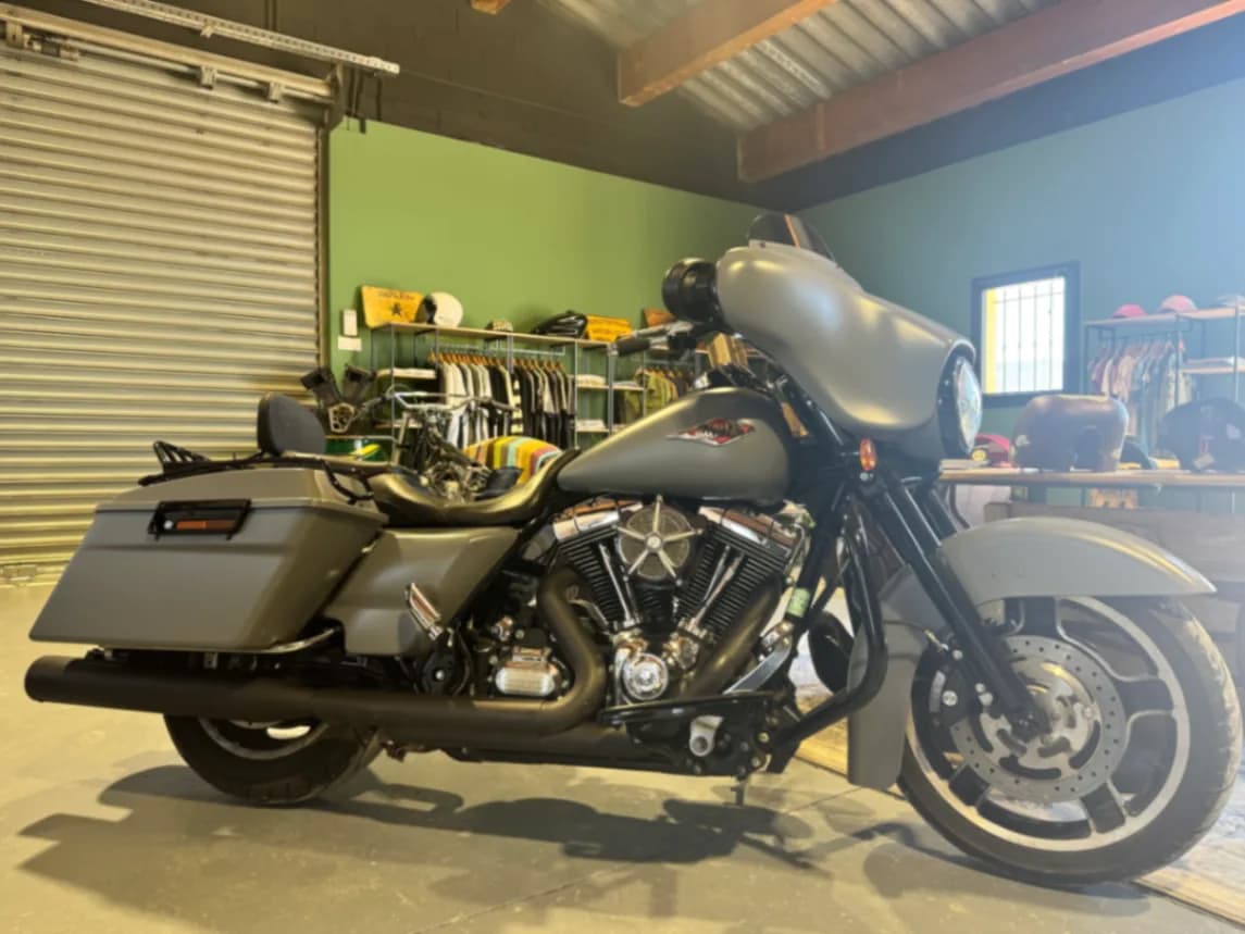 Harley Davidson  Street Glide 103 ci - Miniature 2