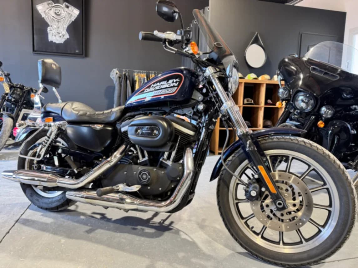 Harley Davidson  883 R série anniversaire  - Miniature 2