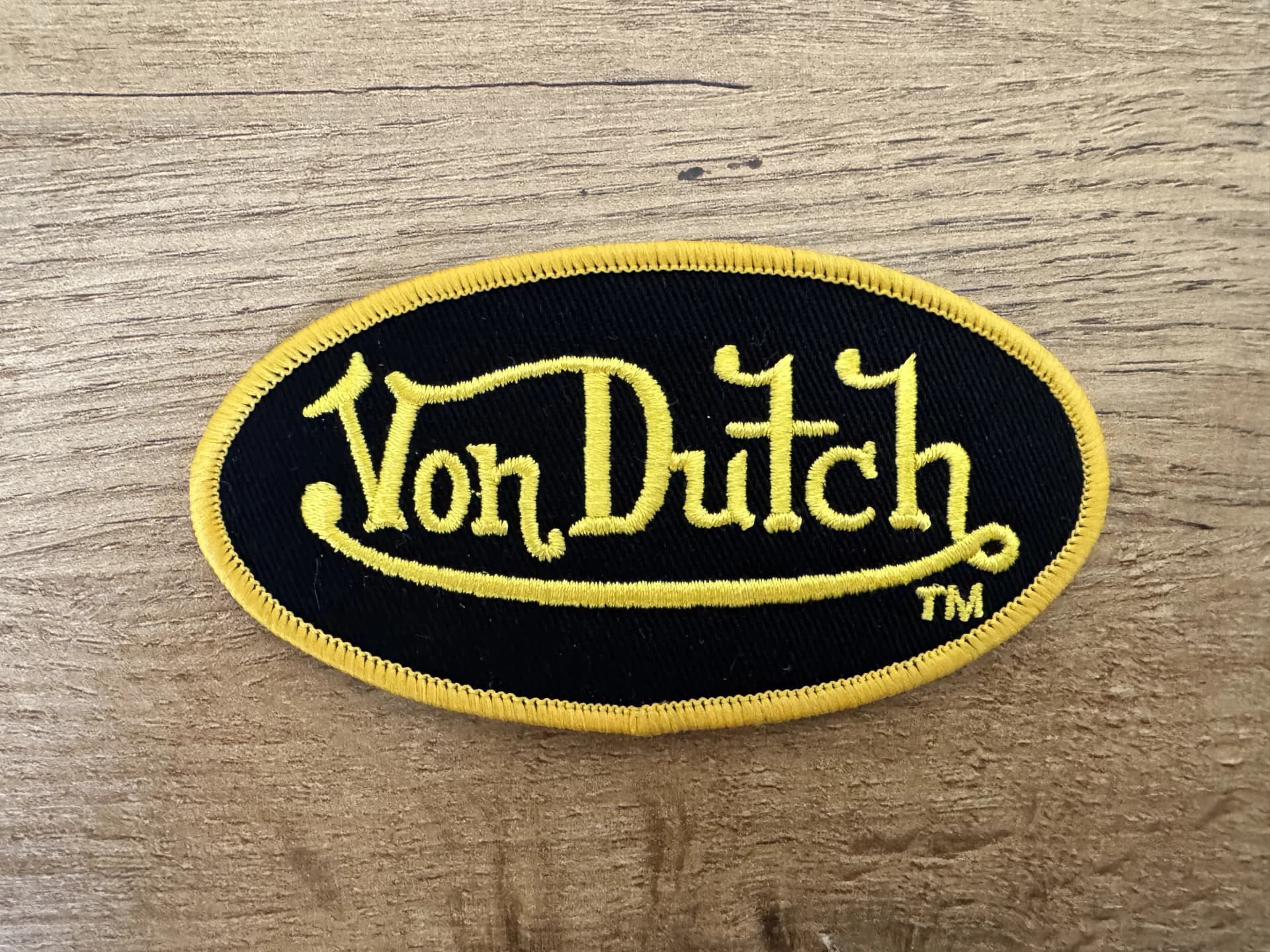 Ecusson VON DUTCH - Miniature 4