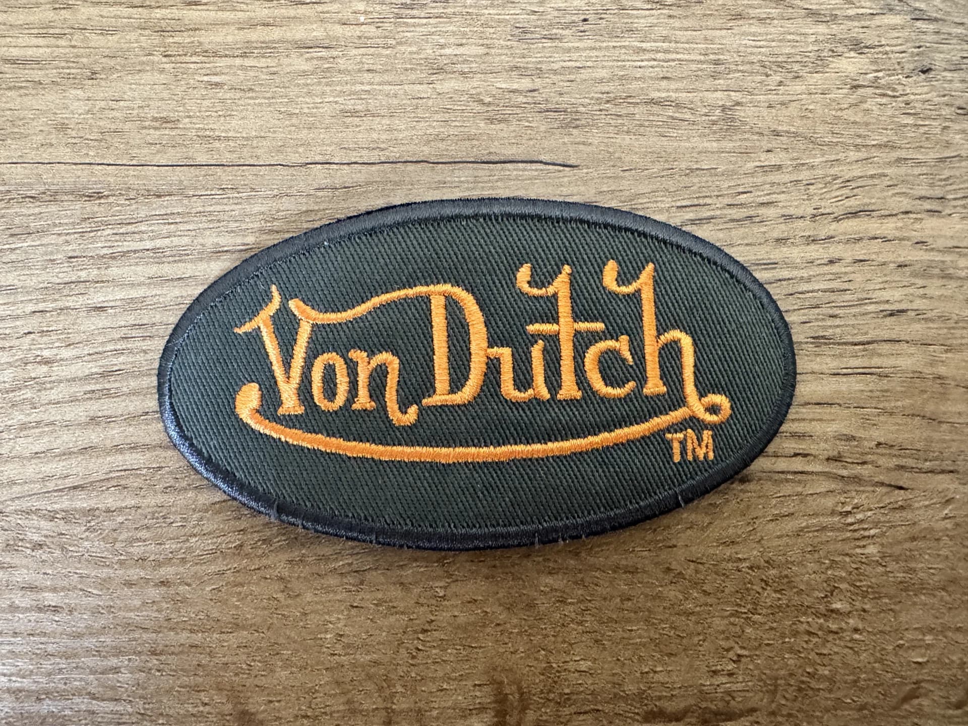 Ecusson VON DUTCH - Miniature 2